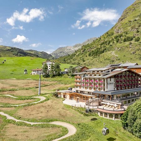 Hotel Almhof Galtür Eksteriør bilde